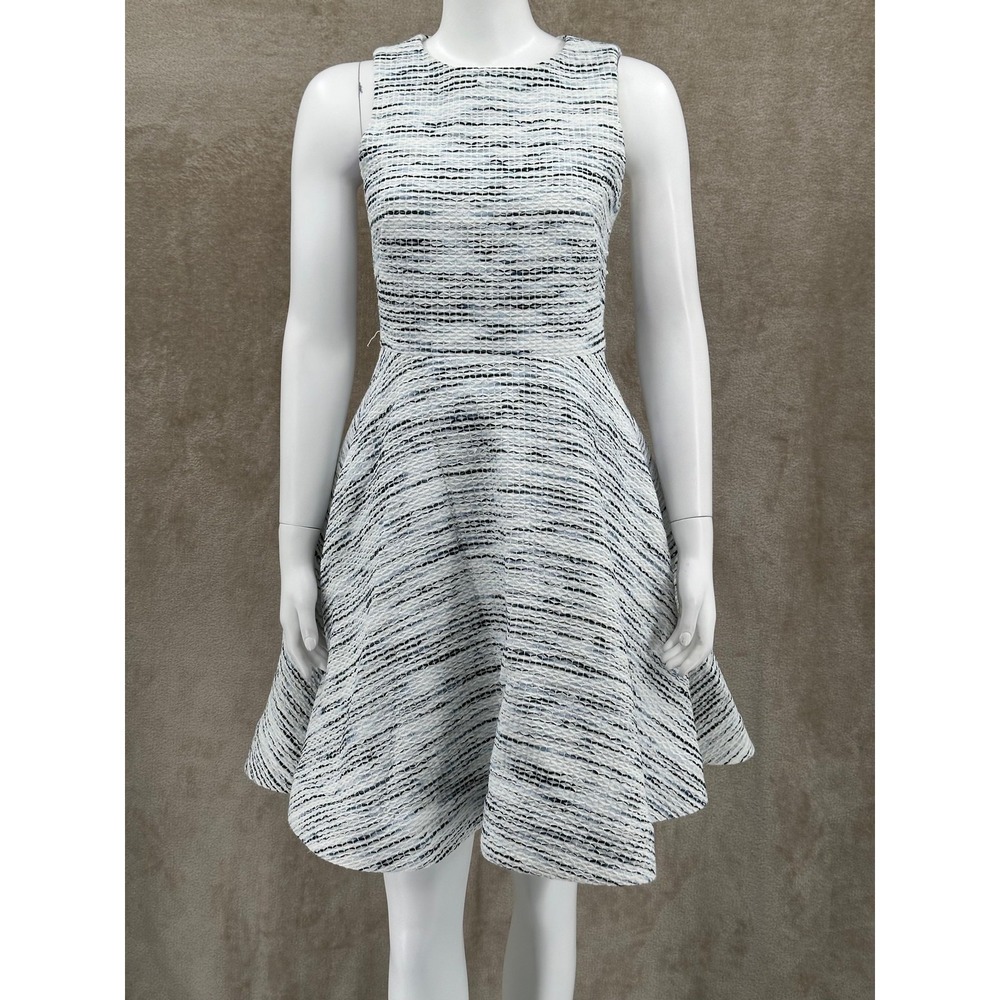 Alice Walk‎ Dress Womens 4 White Blue Fit & Flare Textured Sleeveless Pockets